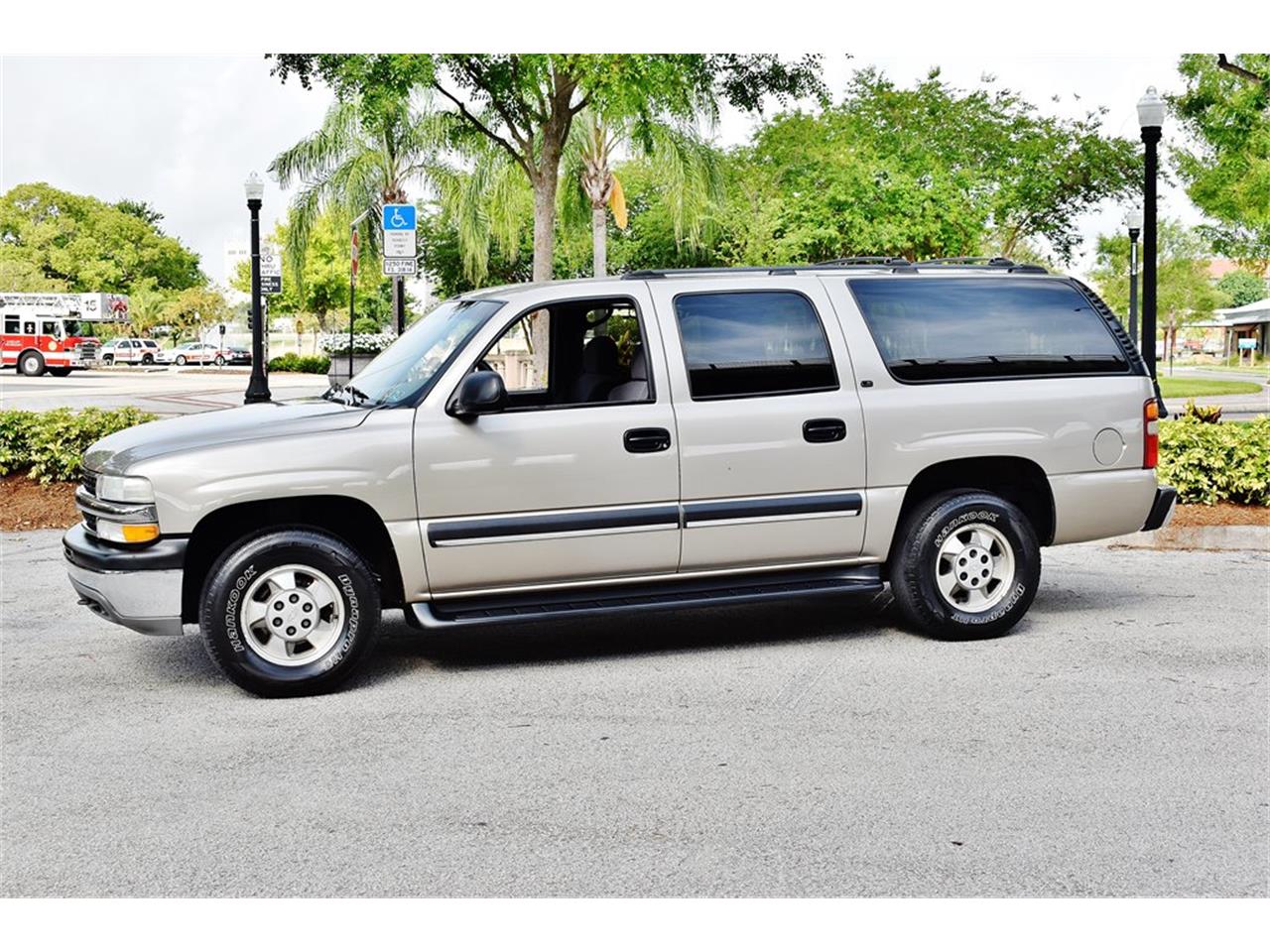 2002 Chevrolet Suburban for sale in Lakeland, FL – photo 10