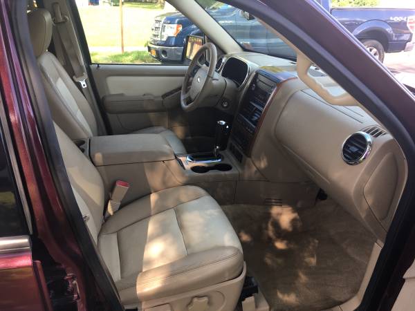 2007 FORD EXPLORER EDDIE BAUER 4x4 - 3rd ROW SEATING - HEATED LEATHER for sale in Buffalo, NY – photo 11