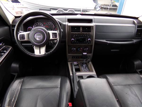 2012 Jeep Liberty 4X4 Limited Jet - cars & trucks - by dealer -... for sale in Hayes, VA – photo 11