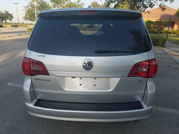 2010 VW Routan SE, Fully Loaded w/ Heated Leather Seats,DVD etc for sale in Naples, FL – photo 4