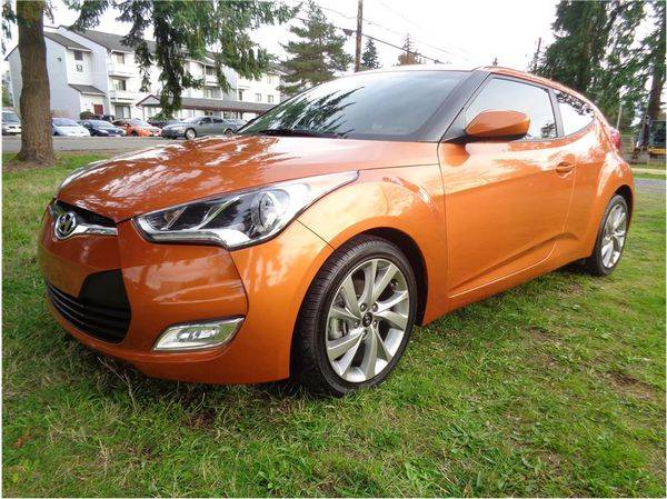 2017 Hyundai Veloster Value Edition Coupe 3D FREE CARFAX ON EVERY... for sale in Lynnwood, WA – photo 5