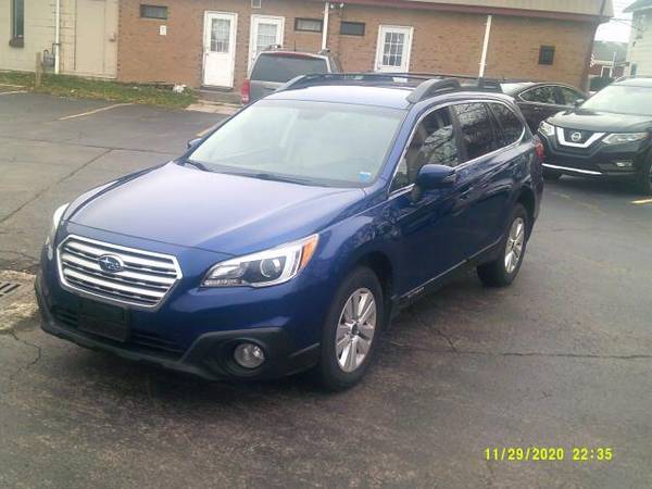2016 Subaru Outback 4dr Wgn 2.5i Premium PZEV - cars & trucks - by... for sale in WEBSTER, NY – photo 2