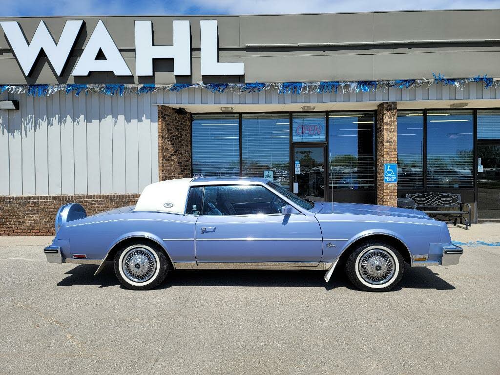 1984 Buick Riviera Coupe RWD for sale in Devils Lake, ND – photo 2
