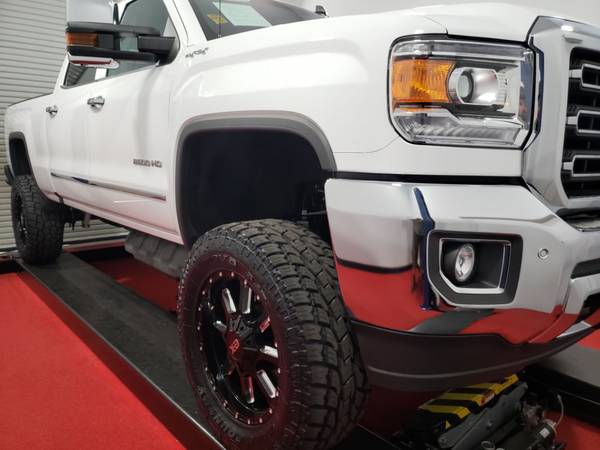 2018 GMC 4x4 Diesel Crew Cab (Life time Tire and Maintenance included) for sale in Fontana, CA – photo 9
