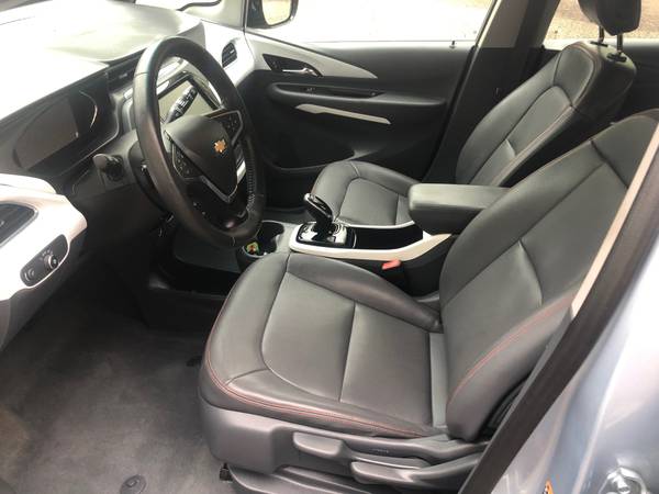 2017 Chevrolet Bolt EV Premier one owner quick charge for sale in Minnetonka, MN – photo 7
