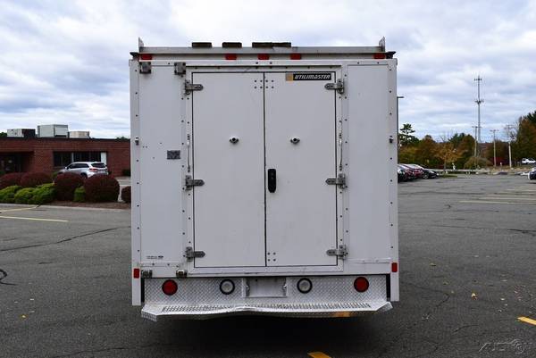 2012 Chevrolet 4500 Utility Van Truck 6.0L Gas 106K 14ft Box SKU:13539 for sale in Boston, MA – photo 3