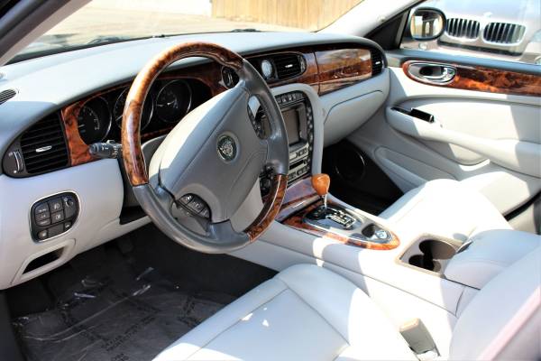 2004 JAGUAR XJ8 - 300hp Sport Sedan! Excellent - - by for sale in Pittsburgh, PA – photo 12