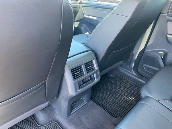 2022 Volkswagen Atlas 2 0T SE w/Technology - - by for sale in EXETER, CA – photo 12