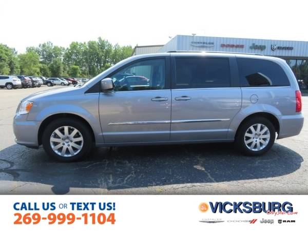 2016 Chrysler Town Country Touring for sale in Vicksburg, MI – photo 9