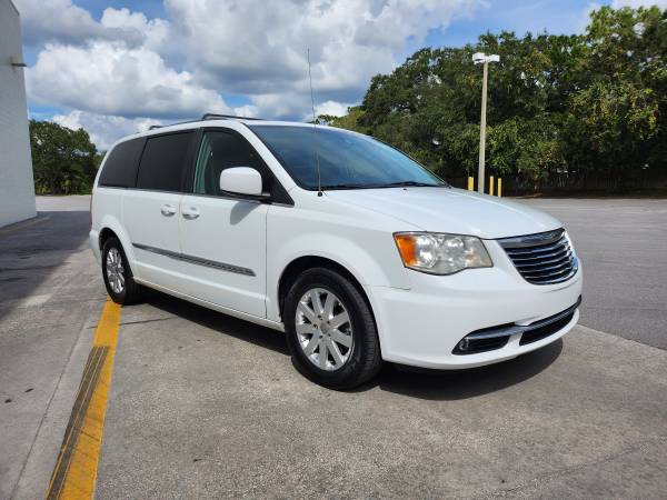 2014 Chrysler town and country touring for sale in Clearwater, FL – photo 5