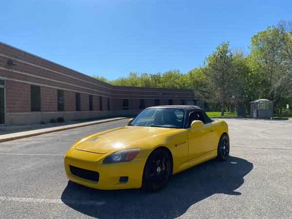 2001 Honda S2000: DESIRABLE 6 Spd Manual LOW Miles SUPER SHAR for sale in Madison, WI – photo 6