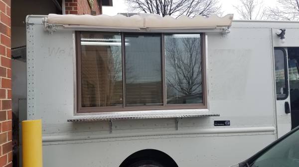 food truck . workhorse . step van . stepvan . concession food truck... for sale in Newington, District Of Columbia – photo 15