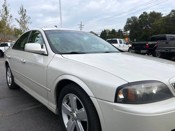 Clean Carax! 2006 Lincoln LS! Affordable! for sale in Ortonville, MI – photo 12