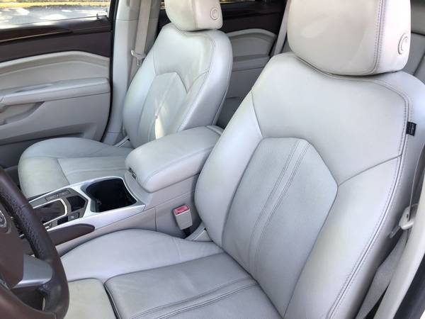 2010 Cadillac SRX Luxury Collection~1-OWNER~LOADED~ FL CAR~CLEAN... for sale in Sarasota, FL – photo 2