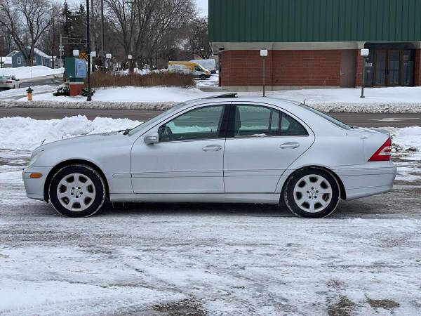 2006 Mercedes-Benz C-Class C 350 Luxury 4MATIC AWD 4dr Sedan - Trade for sale in Shakopee, MN – photo 4