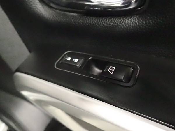 2017 Nissan Titan XD 5.0 Cummins, White for sale in Gretna, NE – photo 19