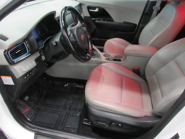 2019 Kia Niro Plug-In Hybrid EX Premium 4dr Crossover - cars & for sale in Fairfield, OH – photo 9