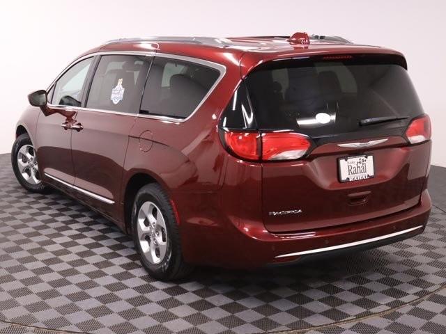 2017 Chrysler Pacifica Touring-L Plus for sale in Mechanicsburg, PA – photo 6