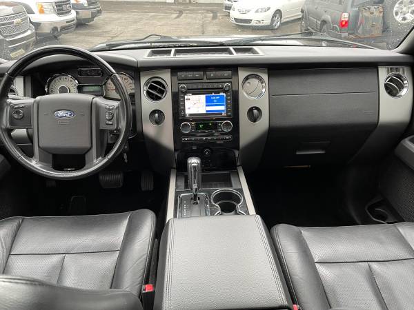 2014 Ford Expedition Limited Clean, LOADED, 4x4, 8 Passenger for sale in Wyoming , MI – photo 12