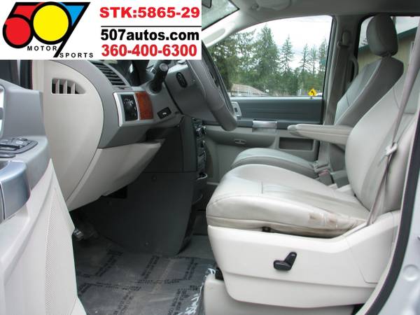 2008 Chrysler Town Country 4dr Wgn Touring - - by for sale in Roy, WA – photo 13