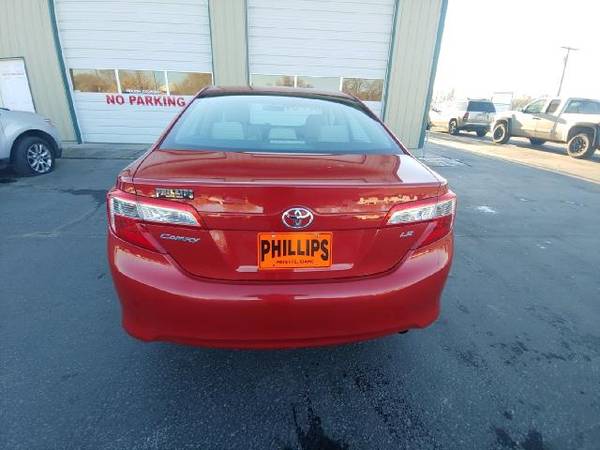 2013 Toyota Camry 4dr Sdn I4 Auto XLE (Natl) - cars & trucks - by... for sale in Payette, ID – photo 4
