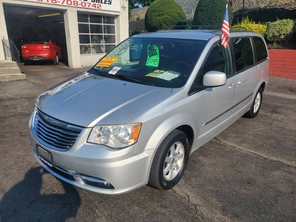 2012 Chrysler town & country touring L - - by dealer for sale in Albany ny 12205, NY