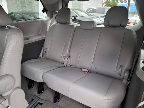 2015 Toyota Sienna XLE 8-Passenger - - by dealer for sale in Cranston, RI – photo 15