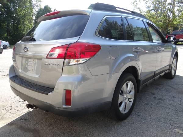 2010 Subaru Outback- clean car! - cars & trucks - by dealer -... for sale in Londonderry, VT – photo 7