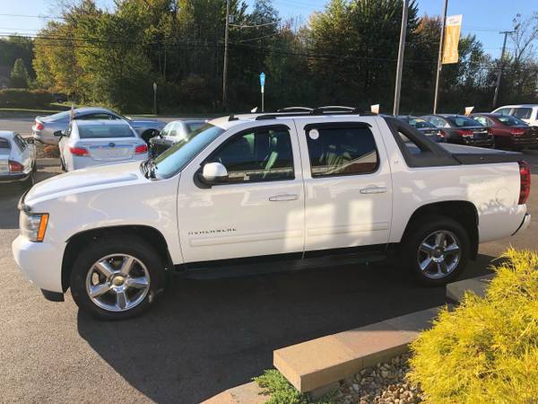 💥11 Chevy Avalanche 4X4 Crew-Drives NEW/Loaded/Super Deal!!!💥 for sale in Boardman, PA – photo 2