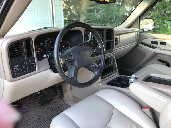 2003 Chevy Suburban LT for sale in Rome, NY – photo 8