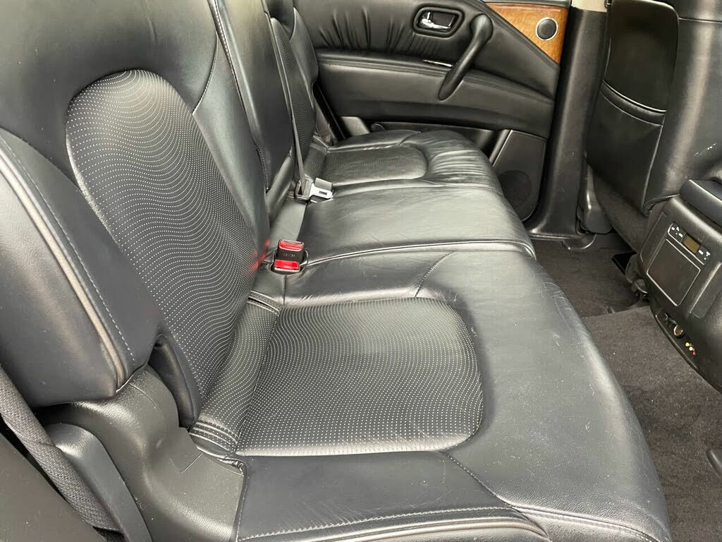 2011 INFINITI QX56 4WD with Split Bench Seat Package for sale in Sussex, NJ – photo 29