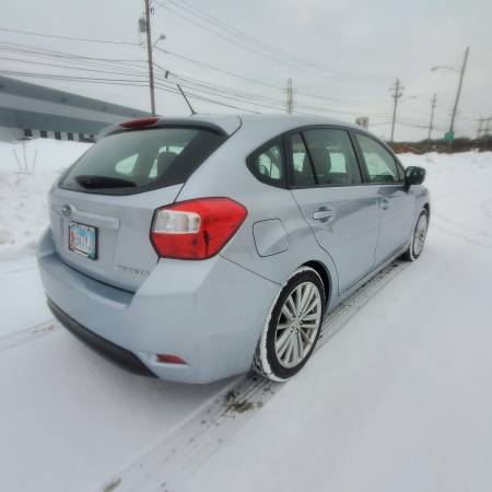 Subaru Imprezza Premium All Wheel Drive Low Mileage! - cars & for sale in Valley View, OH – photo 4