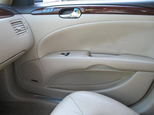 2007 Buick Lucerne CXL V6 for sale in Kenosha, WI – photo 9