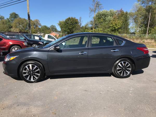 2018 Nissan Altima SL ((As Low As $900 Down)) for sale in Inwood, WV – photo 3