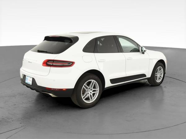 2018 Porsche Macan Sport Utility 4D suv White - FINANCE ONLINE -... for sale in South Bend, IN – photo 11