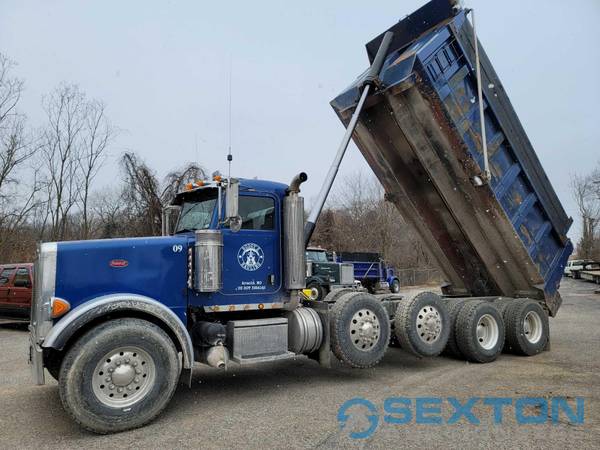 2005 Peterbilt 357 Dump Truck for sale in Arnold, MO – photo 2