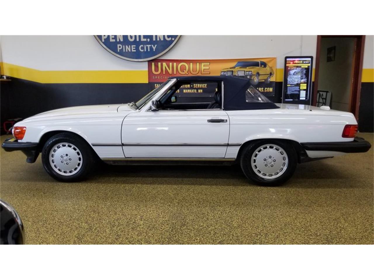 1989 Mercedes-Benz 560 for sale in Mankato, MN – photo 14