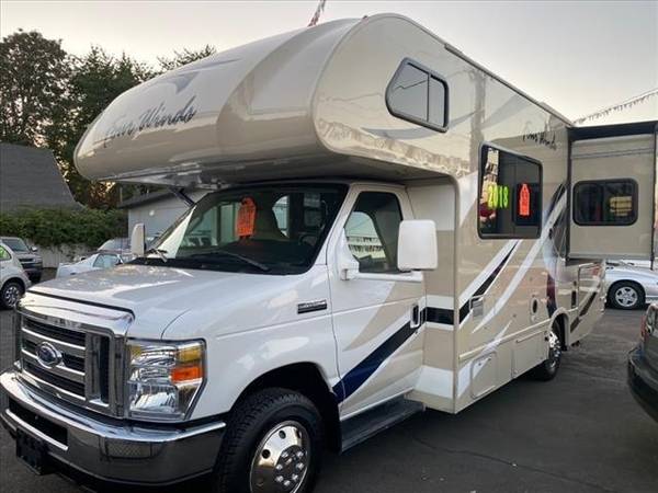 2018 Four Winds 22B - - by dealer - vehicle automotive for sale in Portland, OR – photo 2
