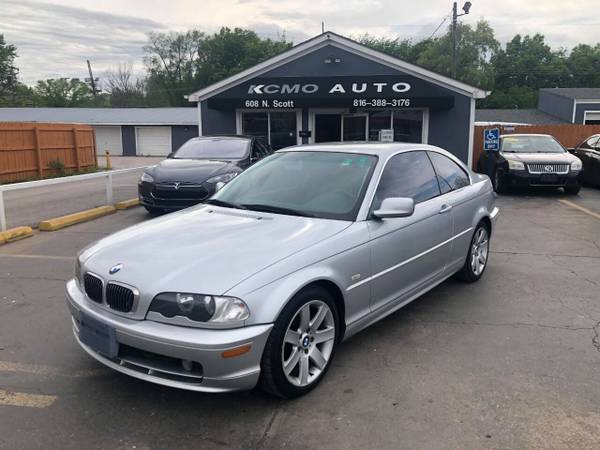 2001 BMW 325Ci Coupe 5-Speed LOW MILES - - by dealer for sale in Kansas City, MO