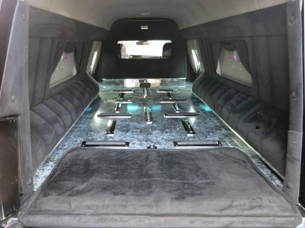 2004 Lincoln Krystal Town Car Hearse - - by dealer for sale in Carson, CA – photo 14