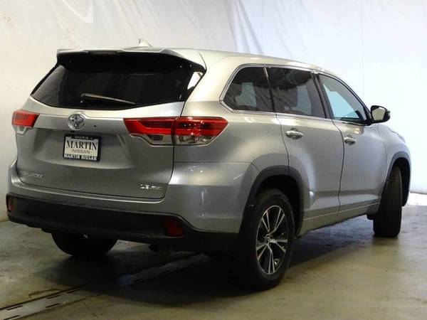 2018 Toyota Highlander Le for sale in Skokie, IL – photo 8