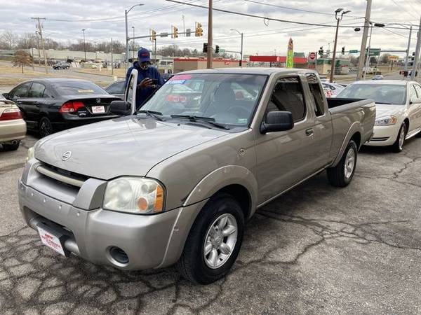 2004 Nissan Frontier XE Pickup 2D 6 ft - - by dealer for sale in Raytown, MO – photo 3
