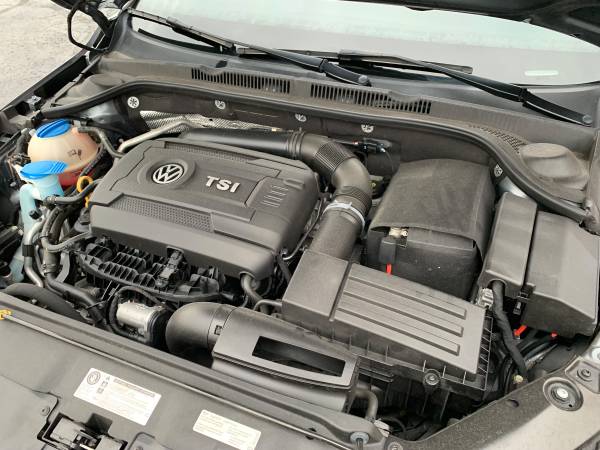 2015 Volkswagen Jetta SE - Leather & Sunroof - 42,000 miles! for sale in Oak Forest, IL – photo 10