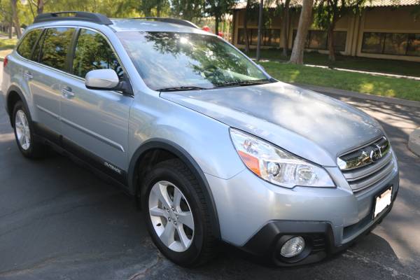 2014 Subaru Outback 2.5i Premium with hitch for sale in Sacramento , CA – photo 2