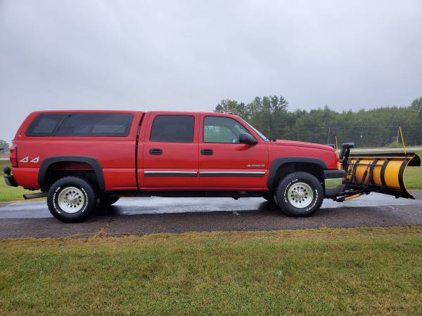 2005 Chevy Silverado 2500 LT4x4 with 59,xxx miles plow included for sale in Milaca, MN – photo 3