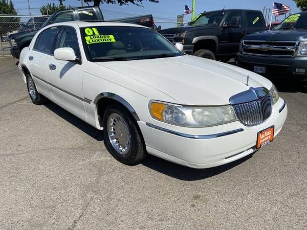 2001 LINCOLN Town Car - - by dealer - vehicle for sale in Eugene, OR – photo 3
