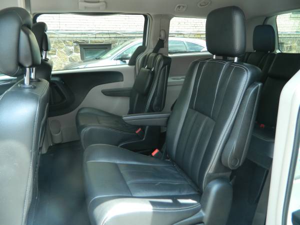 2014 CHRYSLER TOWN & COUNTRY TOURING EXCELLENT CONDITION!!!! for sale in NEW YORK, NY – photo 20