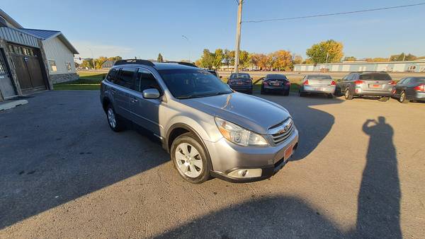 2011 Subaru outback - - by dealer - vehicle automotive for sale in Moorhead, ND – photo 7