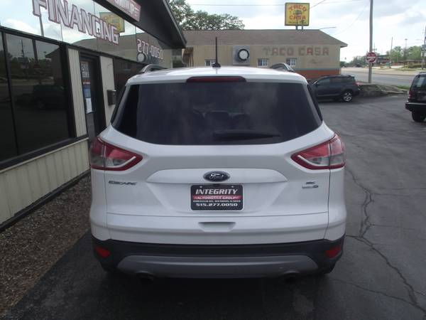 2015 Ford Escape SE 4x4 Alloys Backup Cam Bluetooth Great Shape for sale in Des Moines, IA – photo 4