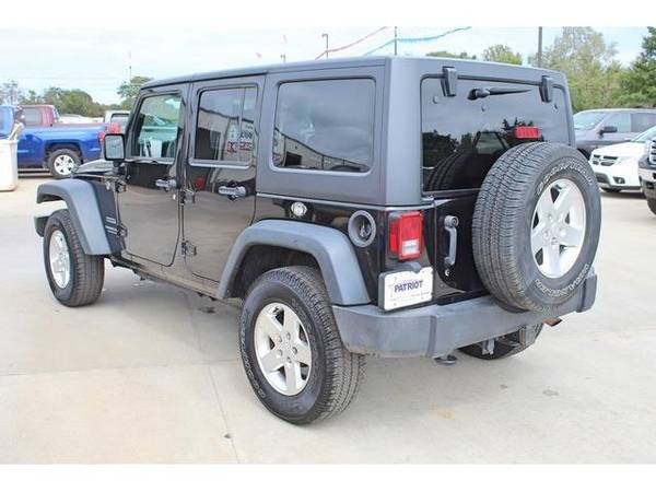 2016 Jeep Wrangler Unlimited Sport (Black Clearcoat) for sale in Chandler, OK – photo 5